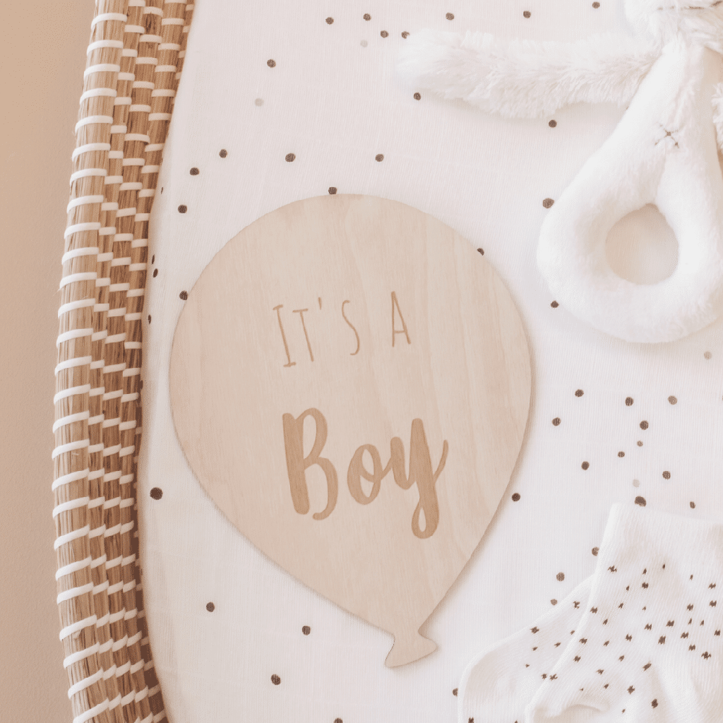 HOUTEN BORD - It's a boy
